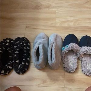 3 pairs of comfortable slippers